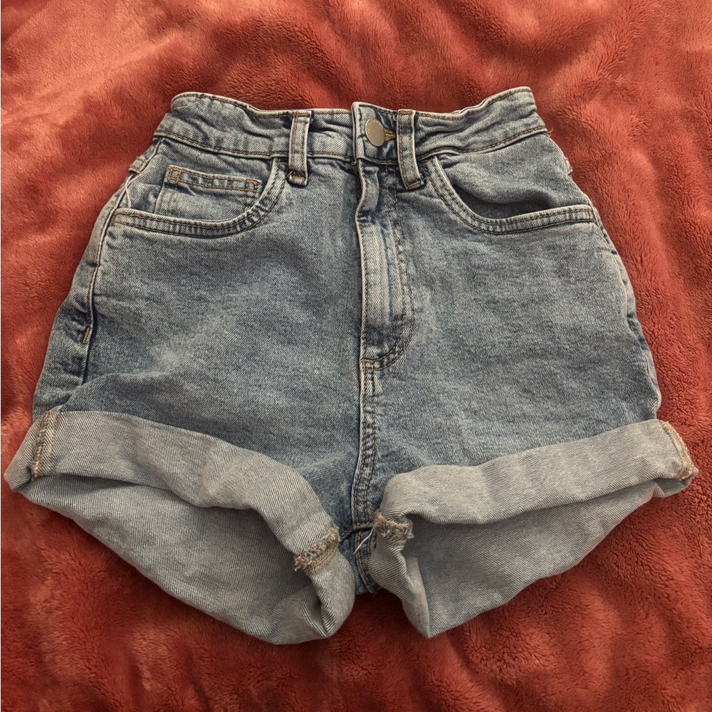 Cotton on High rise Stretch jean shorts. Size 2